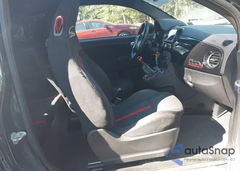 2013 Fiat 500 Abarth z USA, uszkodzony, nr VIN 3C3CFFFH7DT741013